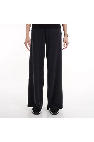 EA7 Emporio Armani EMPORIO ARMANI EA7 women's TRAIN LOGO SERIES W PANTS OH TAPE track pants.