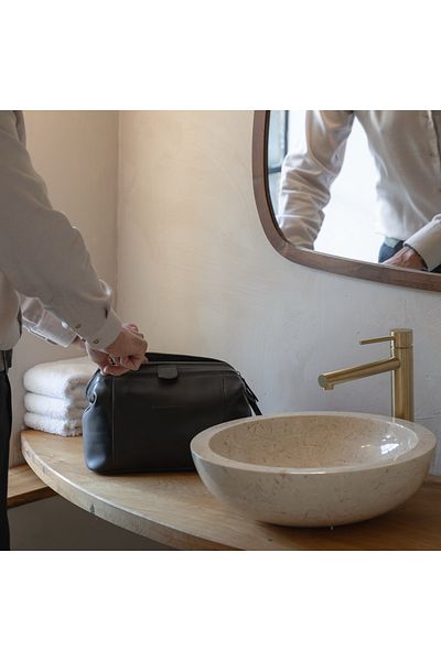 The Chesterfield Brand The Chesterfield Brand cosmetic bag, made of genuine leather, Biassa