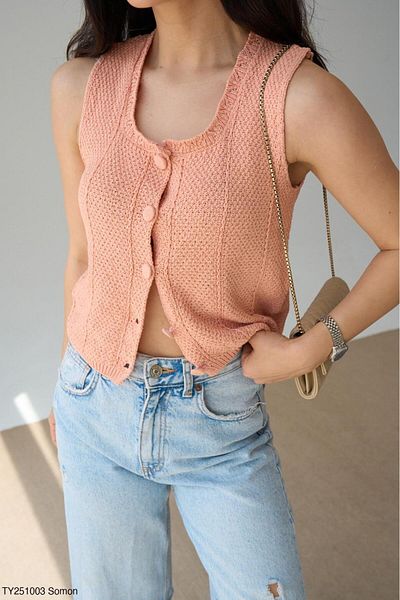 Lupies Women's Salmon Sleeveless U-Neck Knitwear Vest
