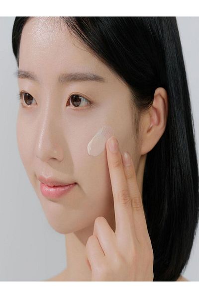 Skin1004 Tone Equalizing Sunscreen Spf 50+ 50 ml Brightening One Brightening Tone-Up Sunscreen