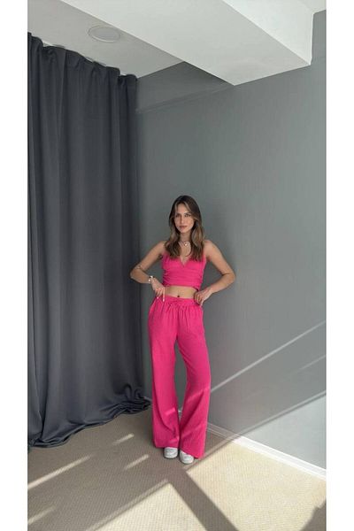 AlisaSu Pink Halter Neck Crop Pantalon Set