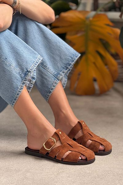NİŞANTAŞI SHOES Lenox Brown Genuine Suede Belt Detailed Flat Sole Damskie kapcie