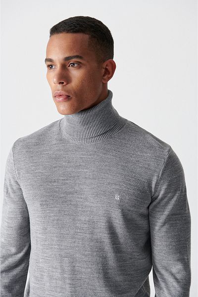 Avva Grauer Herren-Strickpullover mit Rollkragenpullover E 005002
