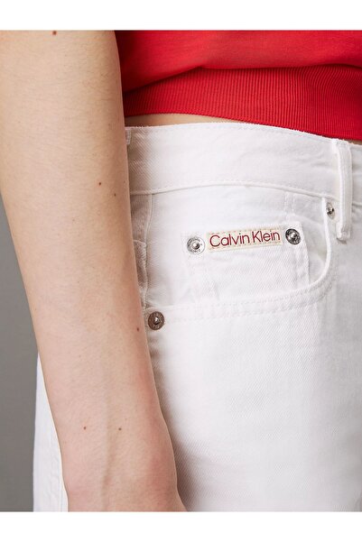 Calvin Klein MOM SHORT Kadın Şort J20J225153-1AA