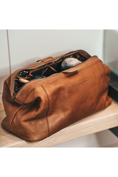The Chesterfield Brand The Chesterfield Brand cosmetic bag, made of genuine leather, Vince