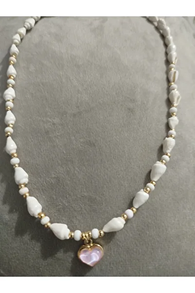 ÖZGE-S MODA Seashell Handcrafted Stone Pendant