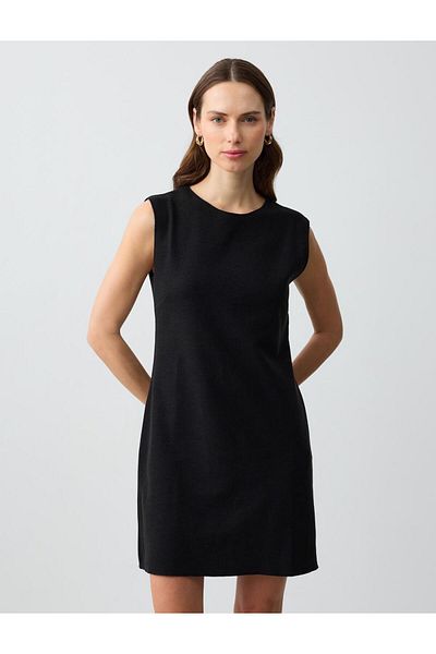Jimmy Key Black Straight Cut Crew Neck Sleeveless Knitted Mini Dress