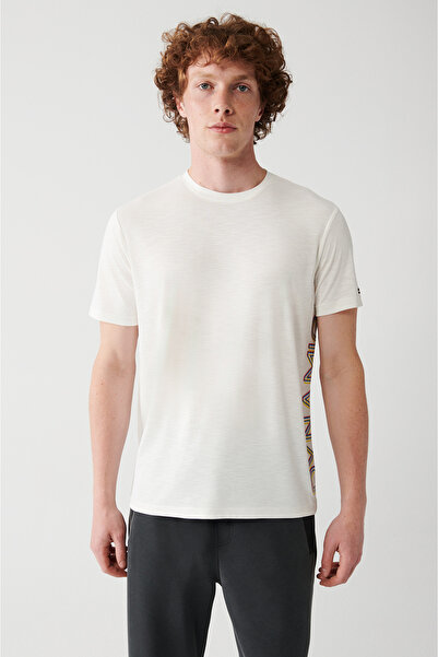 Avva Weißes Soft-Touch-T-Shirt mit Rundhalsausschnitt und seitlichem Aufdruck für Herren A31y1039