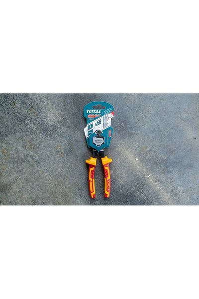 TOTAL 6" Insulated Hand Cable Cutter