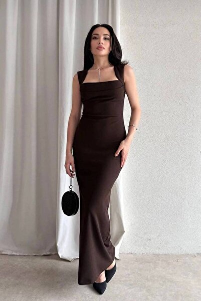 Varyete Βραδινό φόρεμα με λουράκι με λεπτομέρεια Maxi μήκους