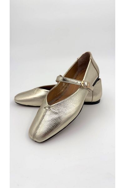 Mariolucci Women's Casual Babet Genuine Gold Flotter Leather