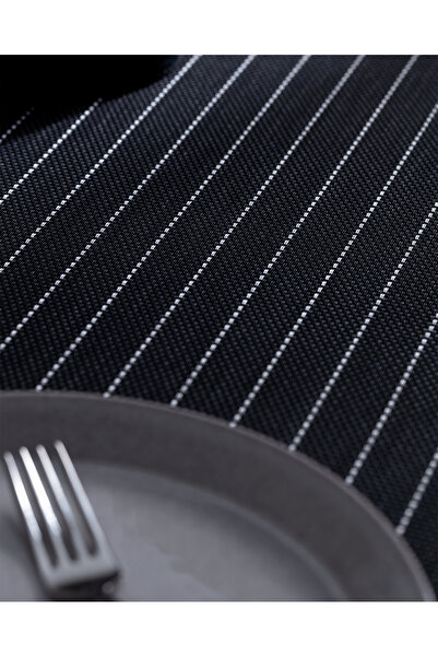 Madame Coco Perrin 4-Piece American Service - Black