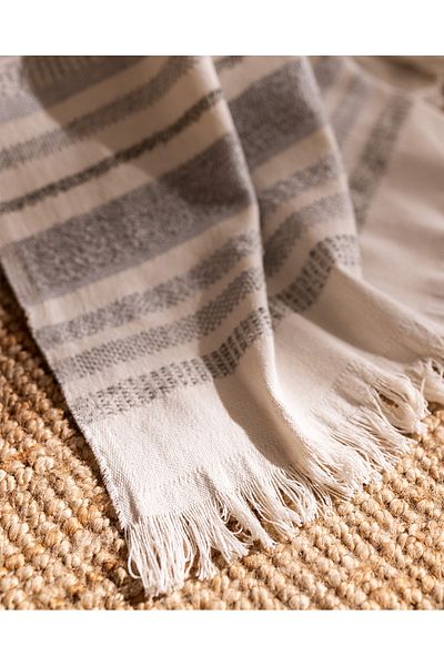 Madame Coco Allons Sofa Shawl - Gray/Beige - 140X170 cm
