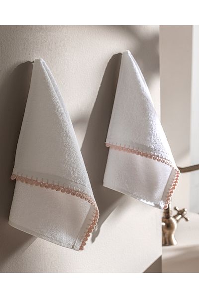 Madame Coco Camille Crochet 2-Piece 100% Cotton Hand Towel - White/Powder
