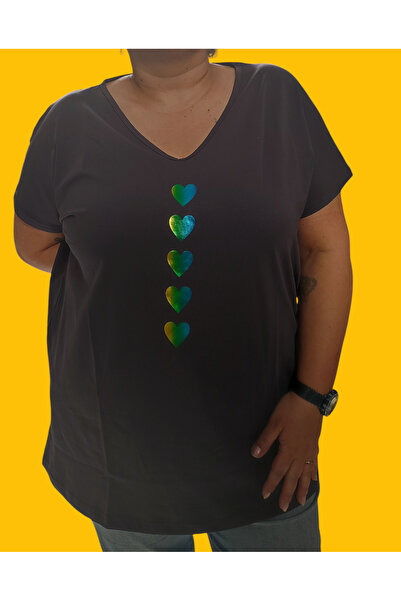 Barato Μπλουζάκι με λαιμόκοψη V μεγάλου μεγέθους, σκούρο καπνιστό, με στάμπα