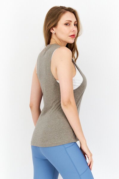 Salty Crew Women Crew Neck Short Sleeve Graphic Top, Grey