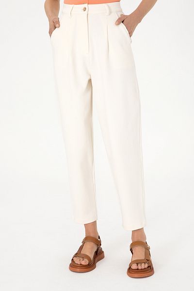 U.S. Polo Assn. Women's Cream Sweatpants 50292417-Vr071