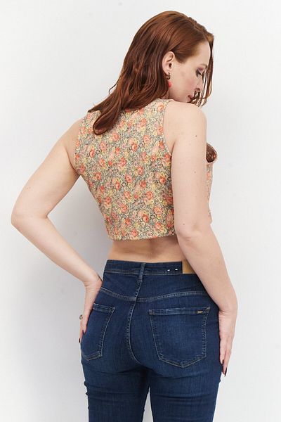 Eddie Bauer Women Scoop Neck Sleeveless Floral Crop Top, Beige Combo