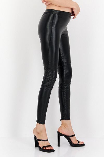 Blank NYC Women Skinny Fit Pull On Solid Pant, Black