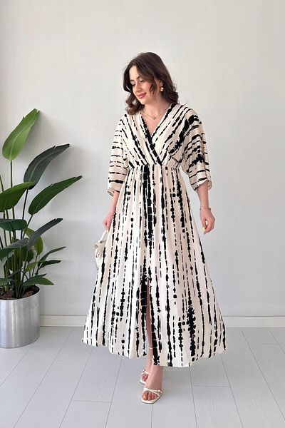 MaziButik Star Bat Dress Ecru