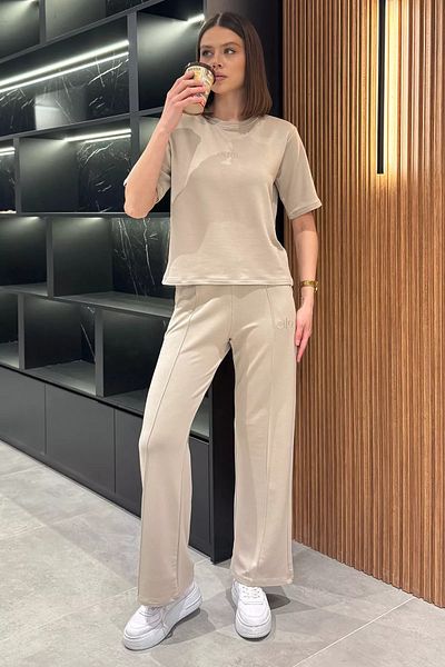 GÜLSELİ Beige Women's Embroidered Grass T-Shirt Trousers Double Set