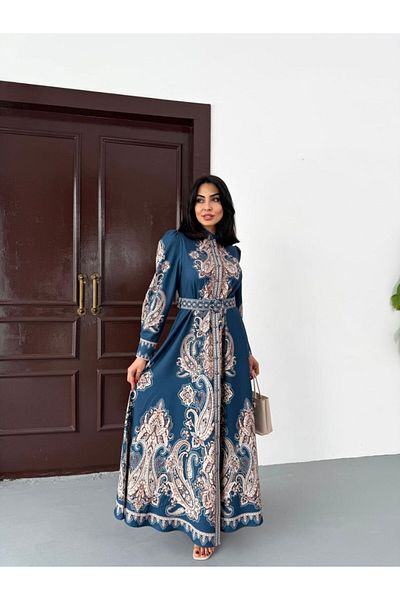 WellWay Rochie albastră cu detaliu cu nasturi, guler de cămașă cu model floral din țesătură Atlas (CUREA INCLUSĂ)-2558