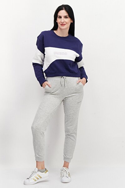 UMBRO Women Sportswear Fit Long Sleeve Sweatshirt, White