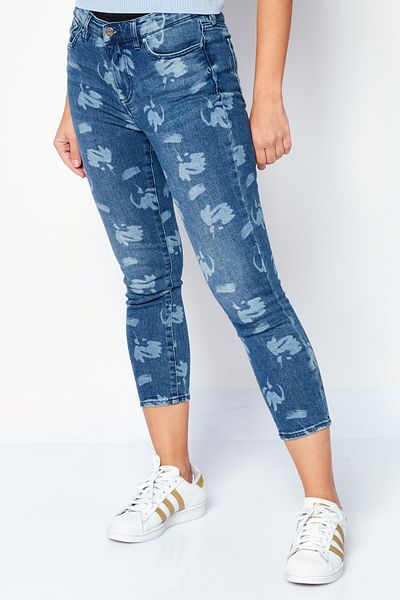 Armani Exchange Women Skinny Fit Wash Denim Jeans, Blue
