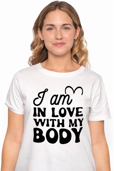 StoryGift Romania Tricou Femei cu mesajul "I am in love with my body" - sunt ...