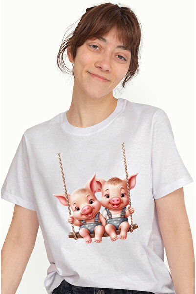 StoryGift Romania Tricou Femei cu 2 purcelusi care se dau in leagan, ilustratie, amici pentru joac WHT_XS