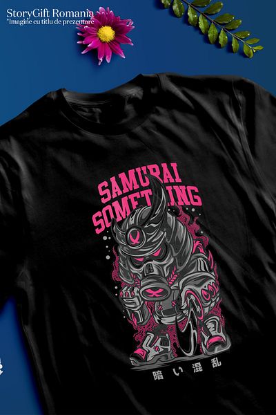 StoryGift Romania Women's T-Shirt With Robot Warrior With Armor And Gas Mask, Text In English Sable BLK_L