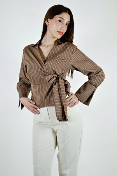 Qu Style Сорочка-блуза з тонкою смужкою та зав'язкою на грудях