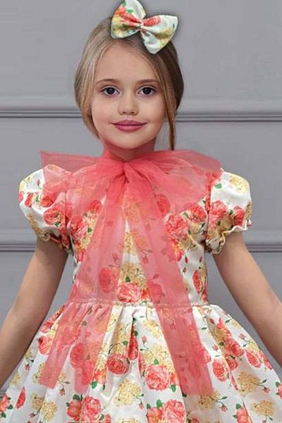 Riccotarz Rochie albă cu guler imprimat floral pentru fetiță, cu fundă transparentă