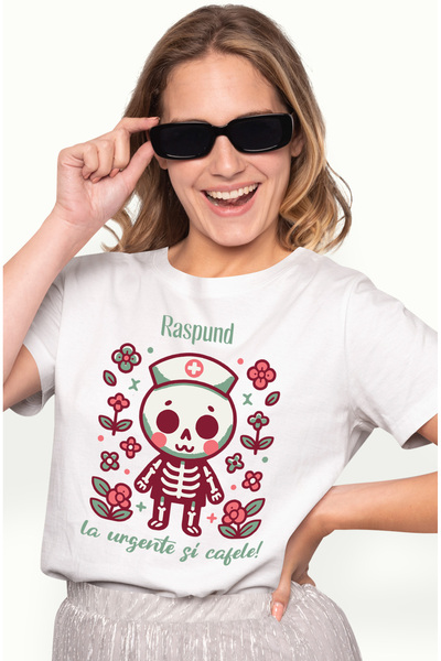 StoryGift Romania Tricou Femei asistenta medicala raspund la urgente si cafea...