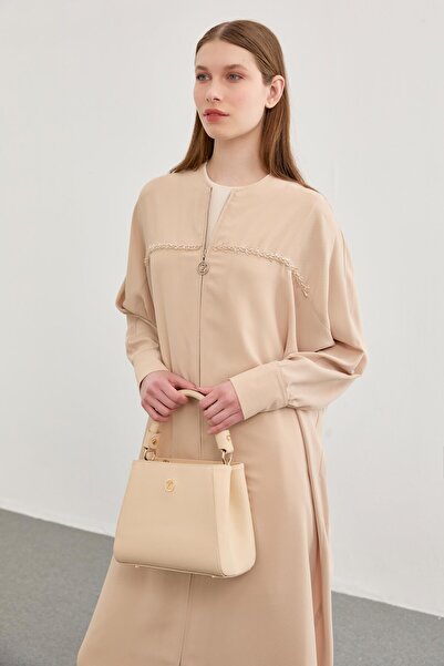 Zühre Beige Ferace F-0079 with Processing Detail