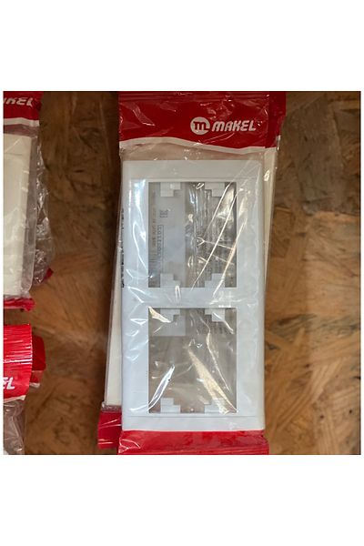 MAKEL 2 Socket Frame