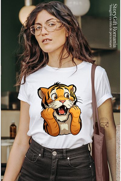 StoryGift Romania Women's T-shirt with a shocked tiger, illustration, surprised, amazed, wild animal, fe WHT_L