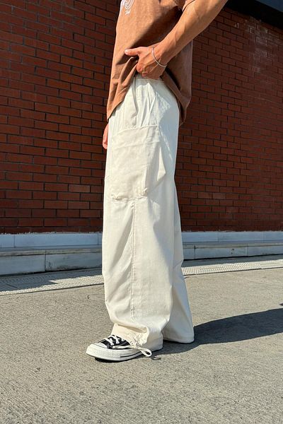 Flaw Wear Cargo Pocket Ecru Baggy Trousers