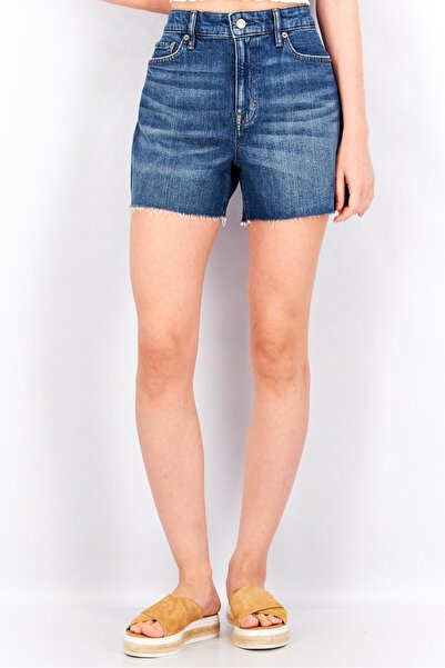 Ralph Lauren شورت جينز نسائي من لورين، بقصة عادية ولون أزرق فاتح