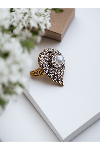 FAYRA ACCESSORIES Seashell Figured Pearl Ring