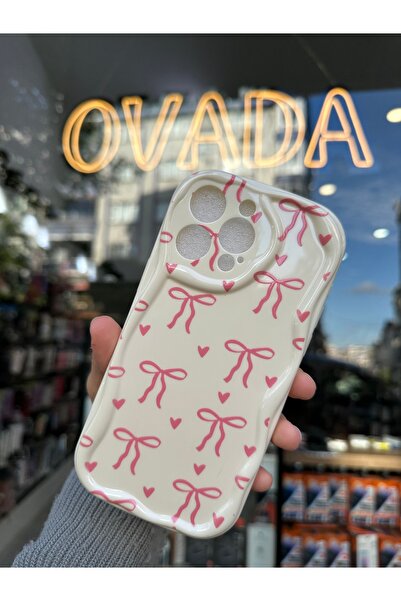 OVADA iPhone 16 PRO MAX Uyumlu Kamera Korumalı Dalgalı Kenarlı Kalp ve Kurdele Baskılı Silikon Kılıf