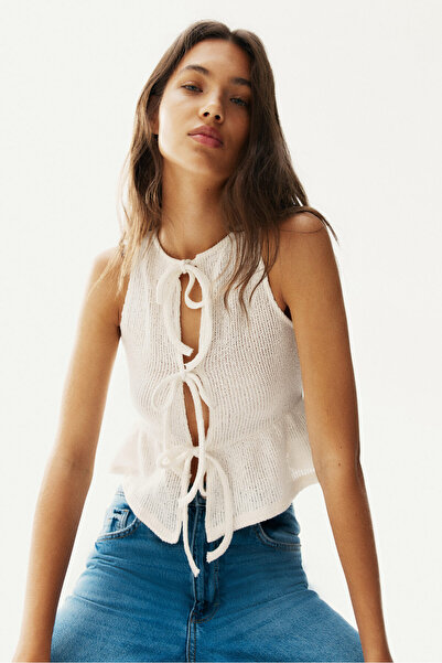 H&M Önü Bağcıklı ve Peplumlu Üst