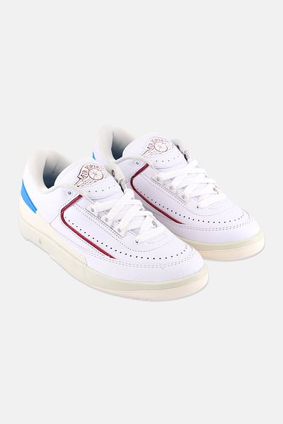 Nike Women 2 Retro Lace Up Outdoor Shoes, White