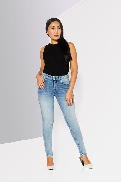 Diesel Women Skinny Fit Washed Stretchable Jeans, Light Blue
