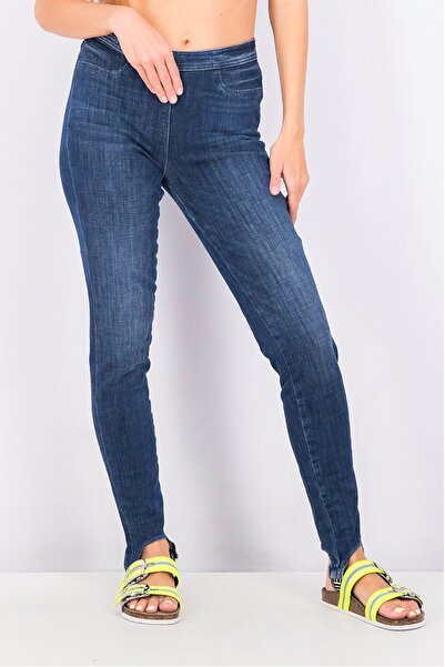 Guess Women Regular Fit Stretchable Denim, Blue