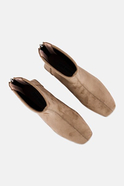 Steve Madden Women Ention Zipper Up Ankle Boots, Taupe