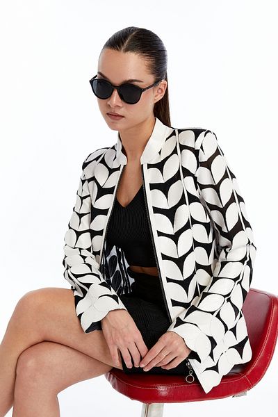 CE-YIL DERİ ÜRÜNLERİ Women Leaf Pattern Genuine Leather Jacket