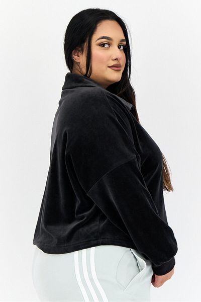 adidas Women Sportswear Fit Long Sleeves Outdoor Sweatshirt, Black
