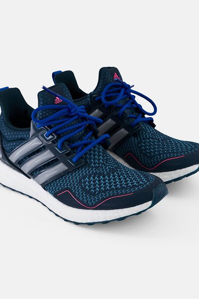 adidas Women Ultra Boost Lace Up Running Shoe, Teal Shoe