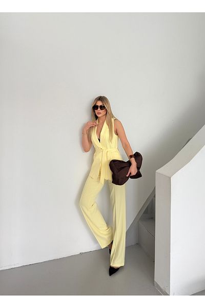 HOEK Women's Yellow Belted Vest Pants Suit
